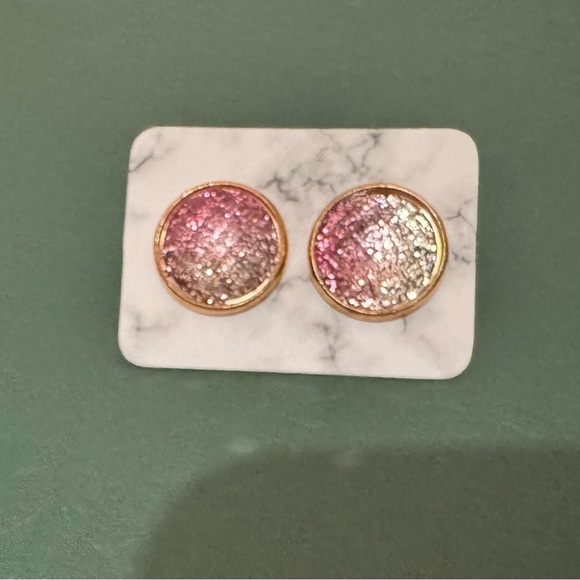 ❄️ SALE! Sparkly Pink & Silvery Glitter Studs - Picture 4 of 11